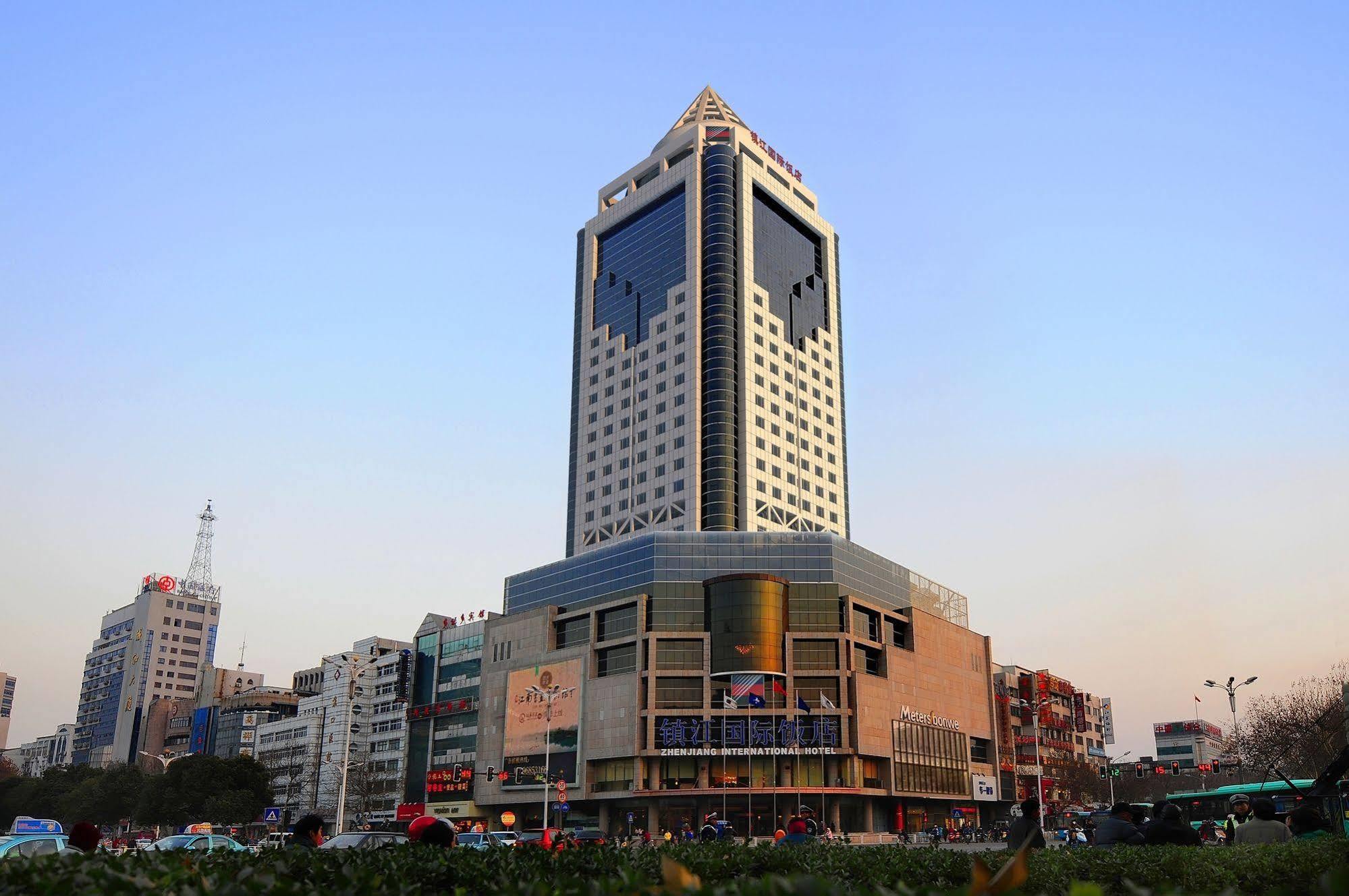 Landison Plaza International Hotel Zhenjiang  Exterior photo